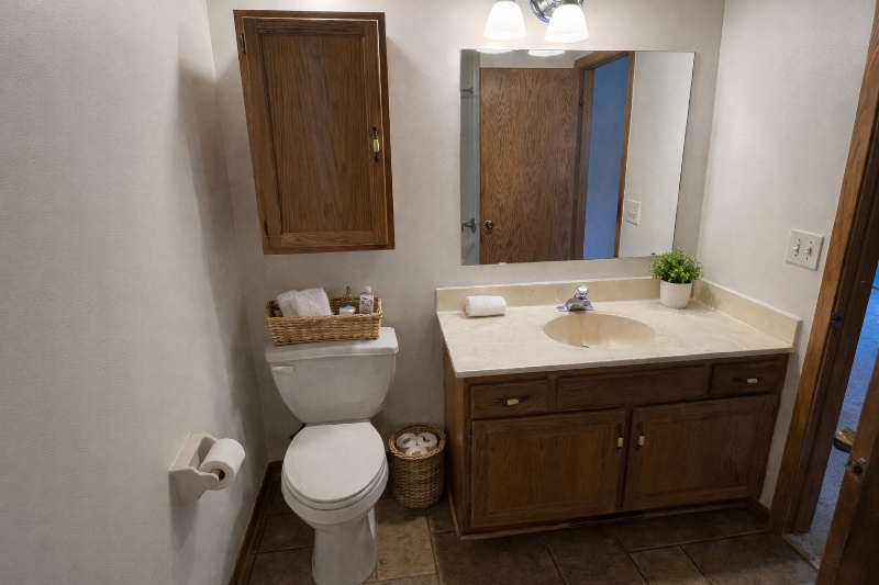 Building Photo - 11252 Robinson Dr