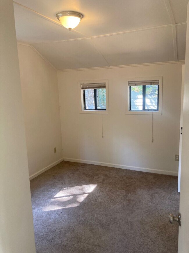 Building Photo - Lewis & Clark College Student Housing - Single Occupancy Cottage