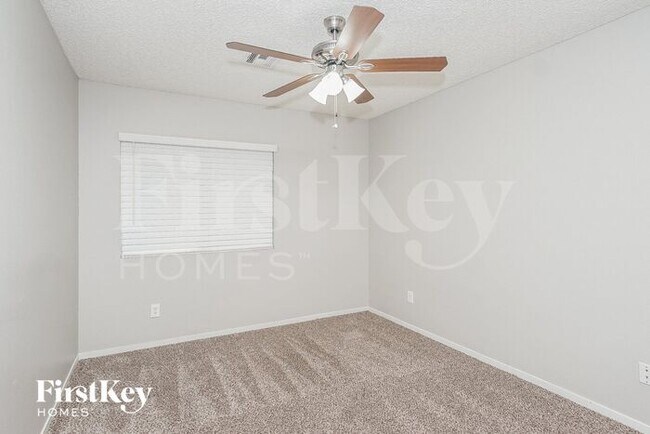 Building Photo - 261 Mattino Way