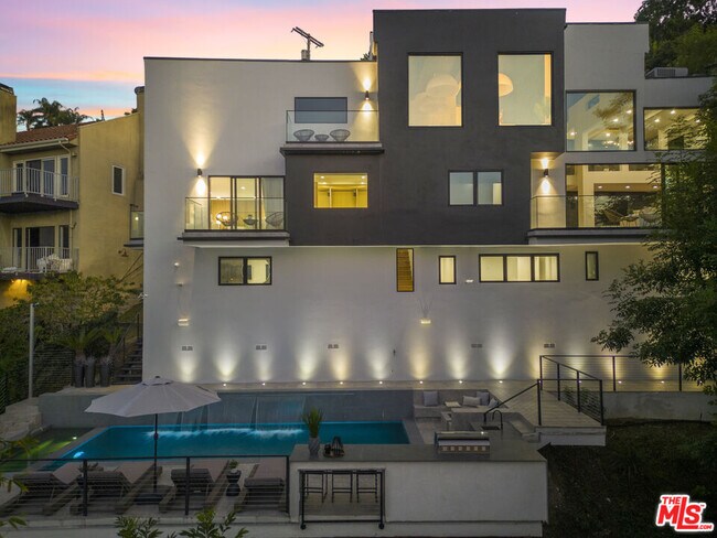 Building Photo - 7317 Caverna Dr