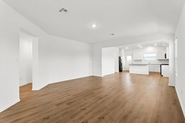 Building Photo - 104 Winged Foot Ct