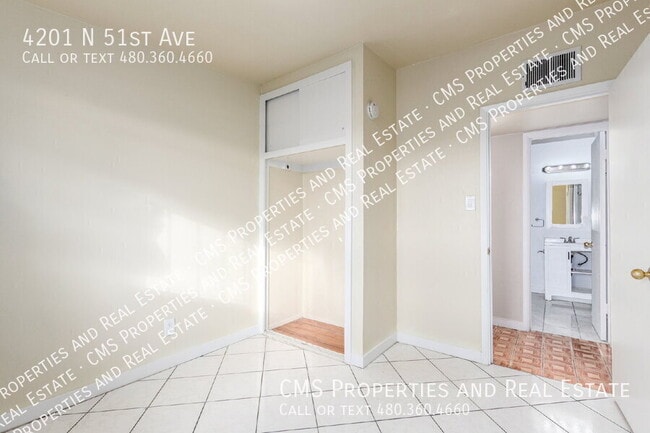 Building Photo - 4201 N 51st Ave