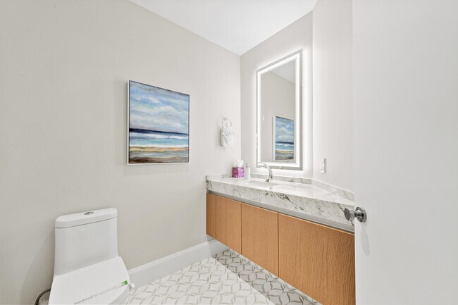 Building Photo - 3100 N Ocean Dr