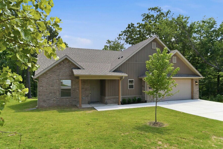Building Photo - 3 Drem Cir