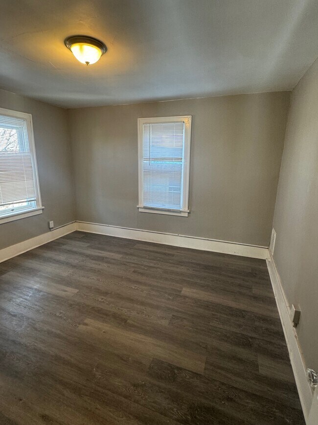 Building Photo - 1410 Meadow St