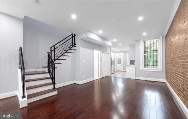 Building Photo - 3633 11th St NW