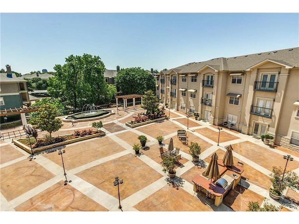 Building Photo - 3102 Kings Rd