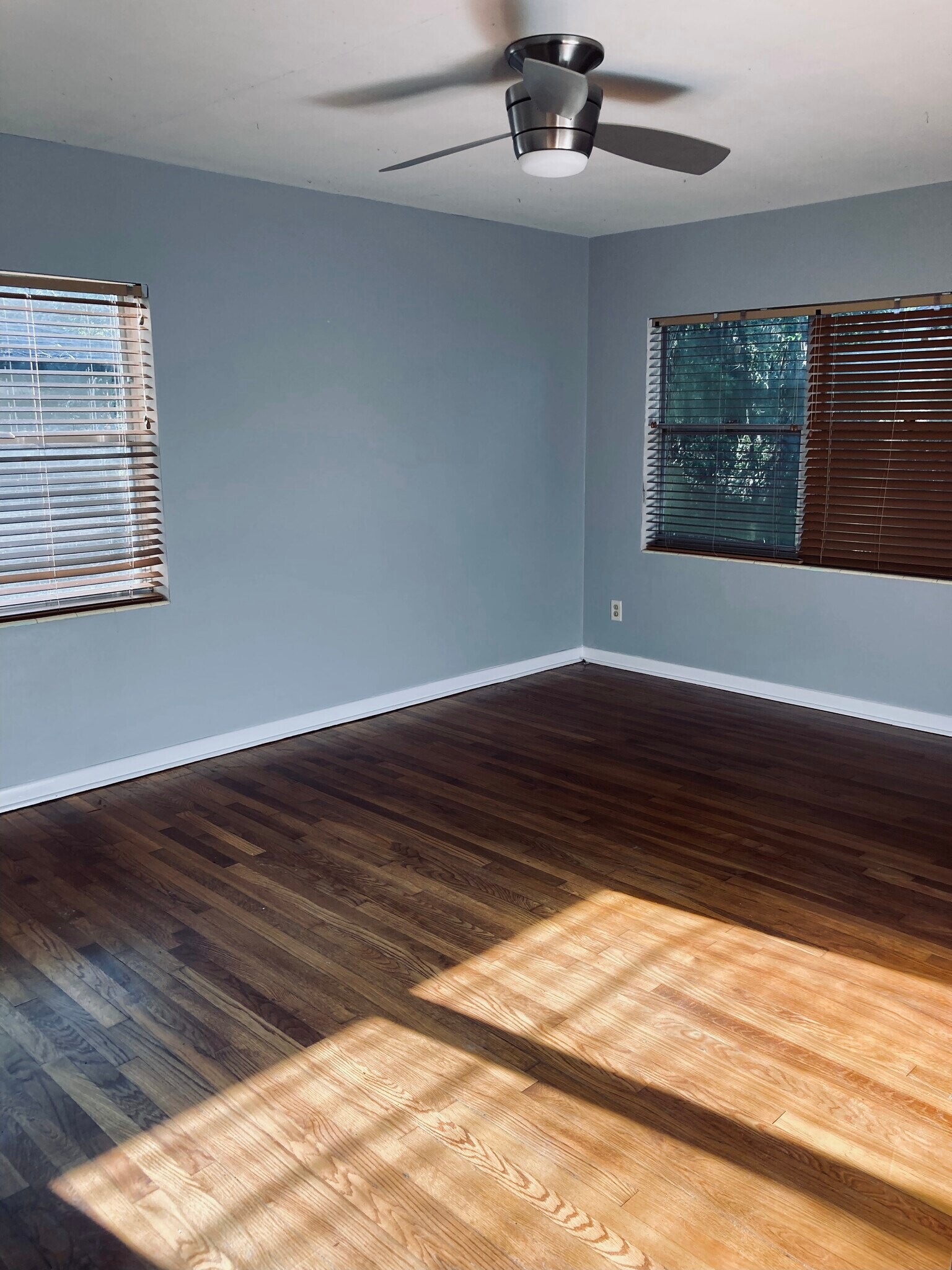 Building Photo - 302 NW 13th Ave