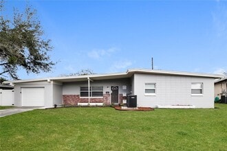 Building Photo - 613 Morocco Ave