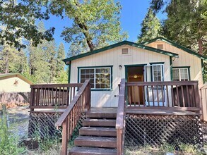 Building Photo - Cute Little House in Grass Valley