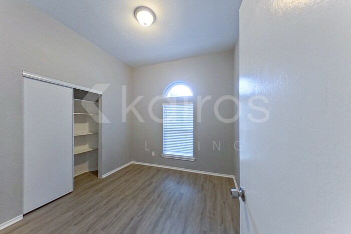 Building Photo - 11811 Asher Ln