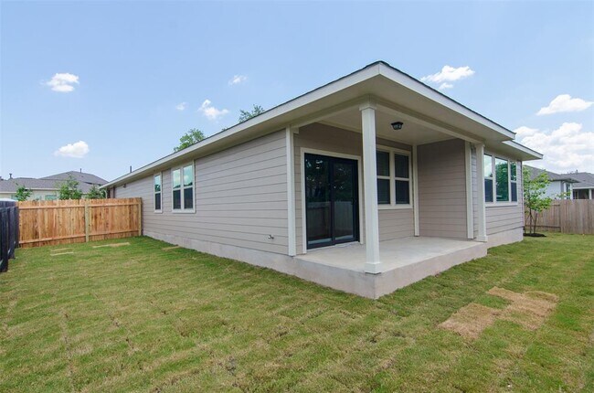 Building Photo - 905 Olive Creek Dr