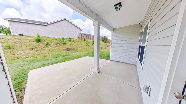 Building Photo - 355 Koweta Way