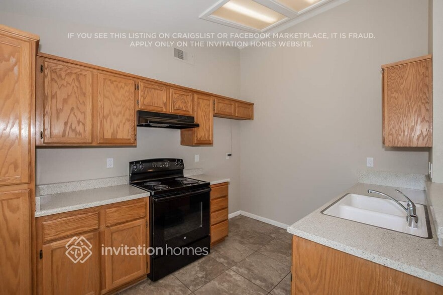 Building Photo - 828 Inder Ln
