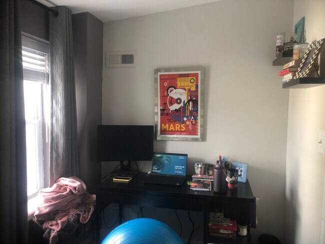 Building Photo - One Block From The Avenue! Perfect 2-Bedro...