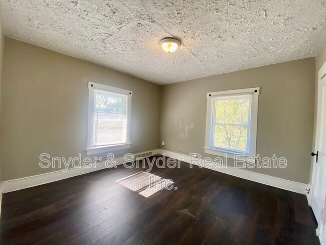 Building Photo - 999 W Exchange St