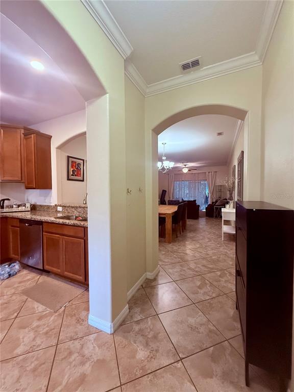 Building Photo - 2411 Willimette Dr