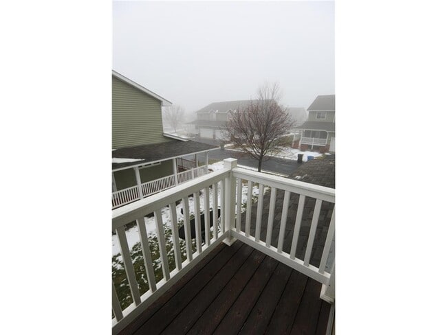 Building Photo - 9476 Talon Ct