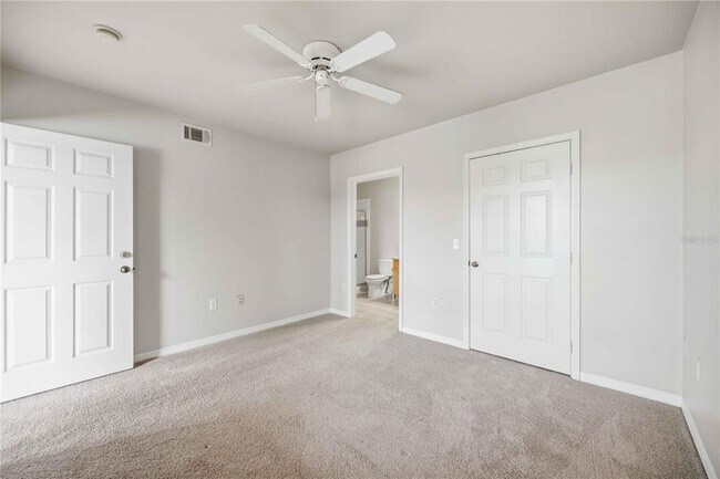 Building Photo - 1025 Villagio Cir
