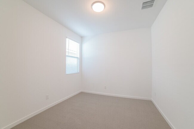 Building Photo - 5635 W Walatowa St