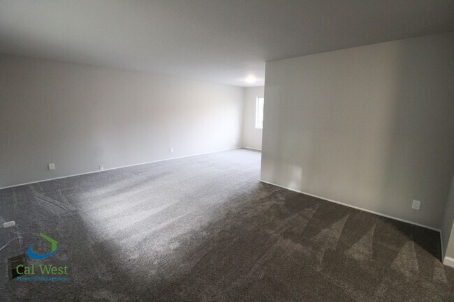 Building Photo - $4595 - **COMING SOON** Large spacious upd...