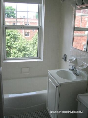 Building Photo - 22 Chauncy St