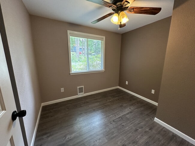 Building Photo - 44604 SE 151st St