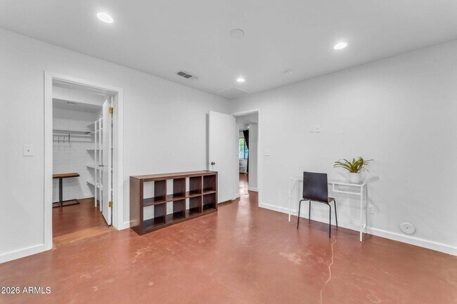 Building Photo - 2209 N 23rd St