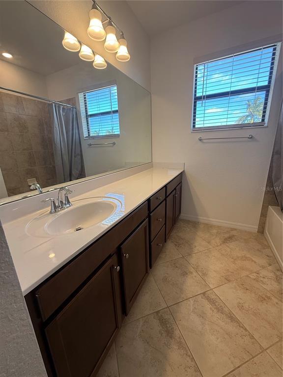 Building Photo - 20460 Lagente Cir