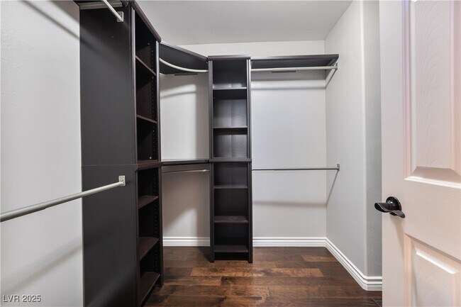 Building Photo - 9906 Stiges St