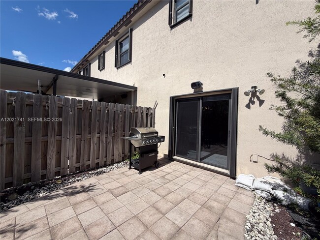 Building Photo - 24950 SW 114th Ave