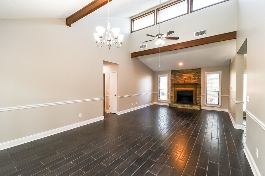 Building Photo - 4134 Nakema Dr S