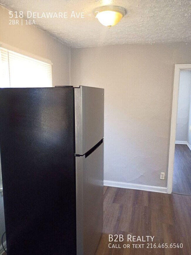 Building Photo - 518 Delaware Ave