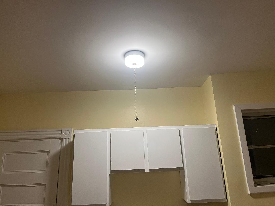 Building Photo - 391 Salem St