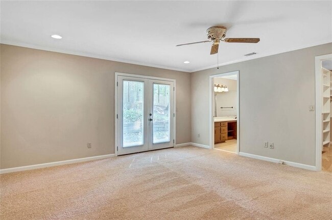 Building Photo - 2052 Old Forge Way