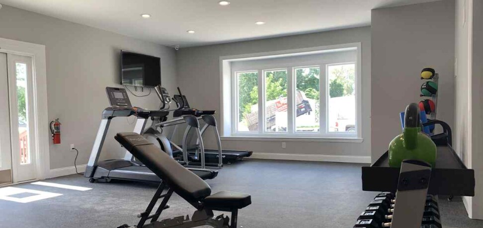 Building Photo - 251 N Chevalier Dr