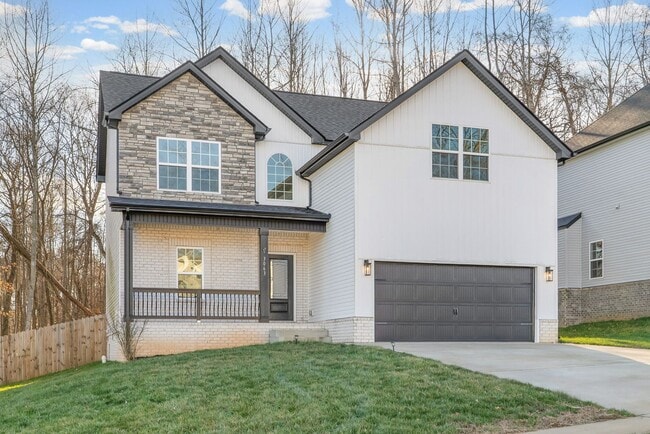 Building Photo - 3 Bedroom 2 1/2 Bath Dog Friendly Home For Rent!