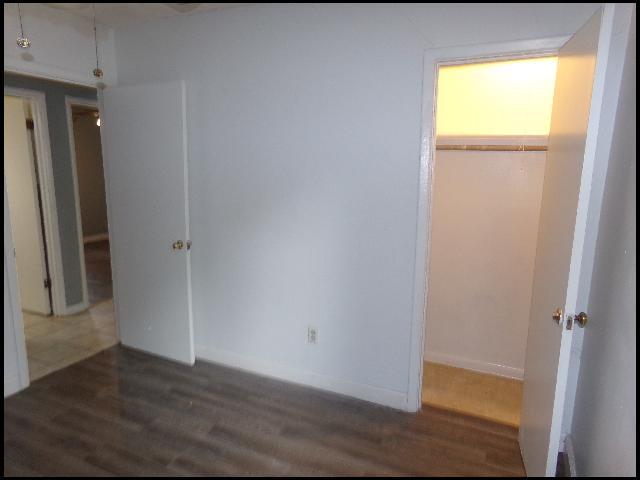 Building Photo - 511 Shirley Cove