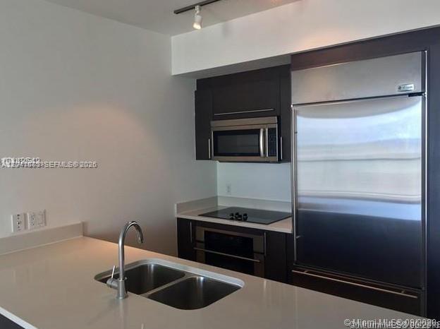 Building Photo - 500 Brickell Ave