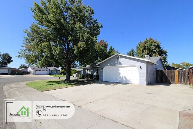 Building Photo - 3527 Savage Dr
