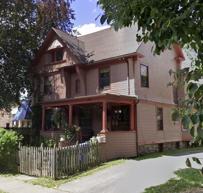 Building Photo - 333 Meigs St