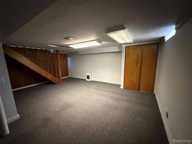 Building Photo - 1111 Holland St