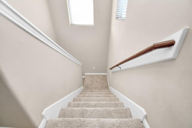 Building Photo - 8139 Heartbrook Field Ln