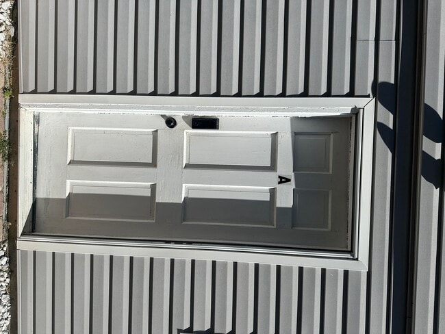 Building Photo - 247 Curlew St