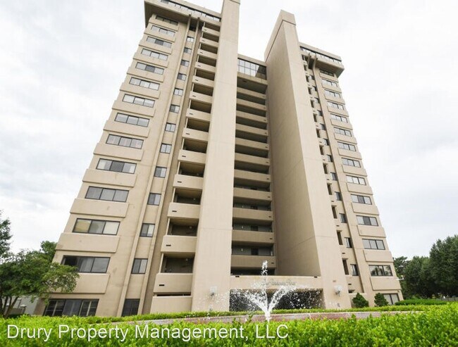 Building Photo - 350 S John Q Hammons Pkwy