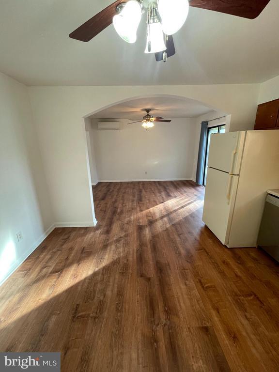 Building Photo - 397 Vesper Rd