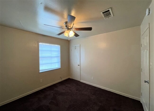 Building Photo - 5030 Stardust Dr