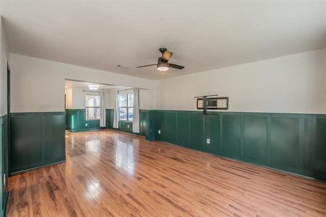 Building Photo - 1906 Beach Dr