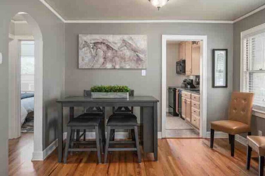 Building Photo - 1807 Cheyenne Place