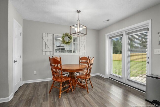 Building Photo - 106 Bluejay Ct